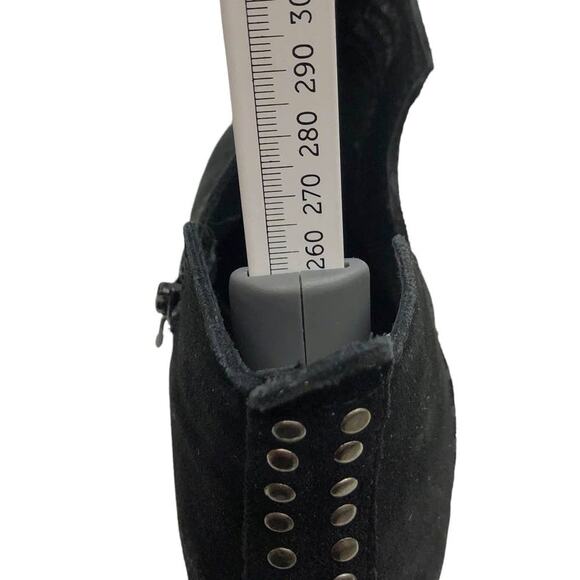 Diba True Silver Studded Black Vio Lyn Suede Block Heel Ankle Boots 8.5 Women's - Picture 11 of 12